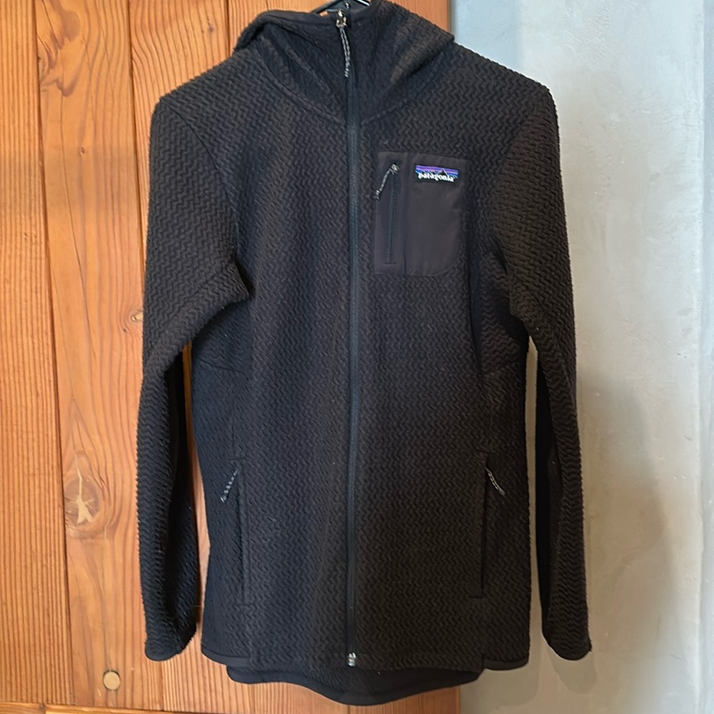 Patagonia Women’s R1 Full Zip Hoodie. Black, Size S
